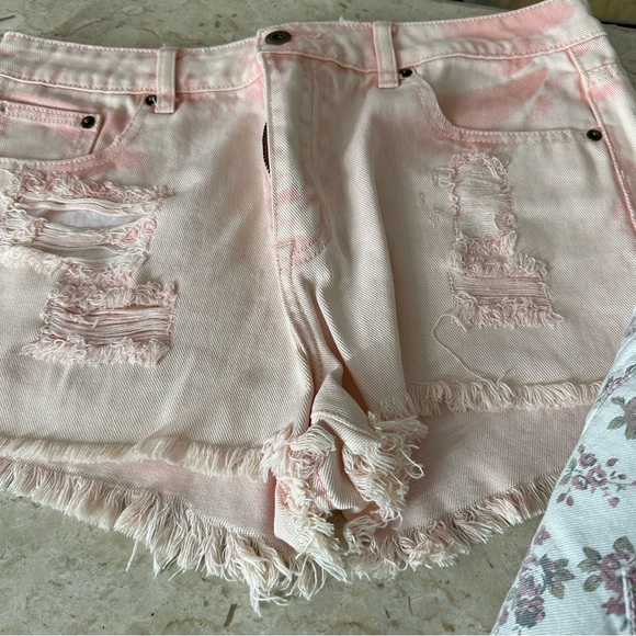 Set of 3 jean shorts - Picture 2 of 8